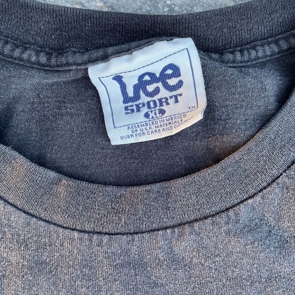 Vintage NFL tshirt Buccaneers lee sport - Picture 3 of 3